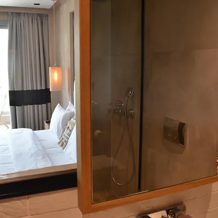 艾维利安阳光海洋酒店 尼欧波洛伊