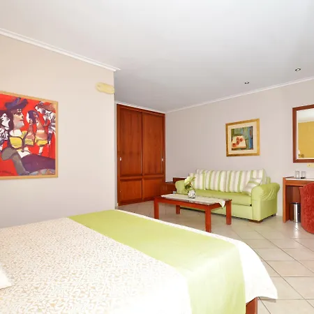 Evilion Sea And Sun 4*